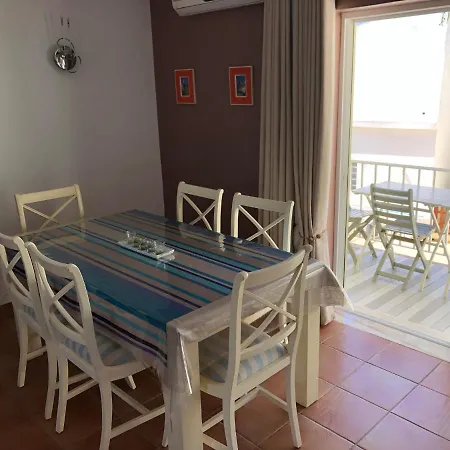 Algarve, Centre-ville, Recent En Duplex Pour 5 Personnes דירה