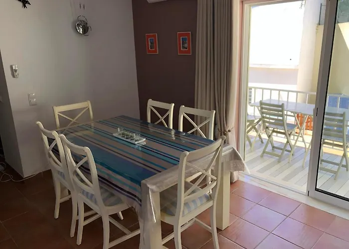 Algarve, Centre-ville, Recent En Duplex Pour 5 Personnes Apartmán